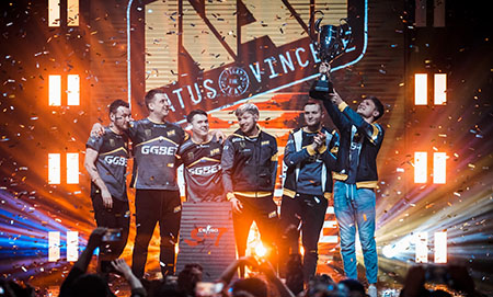 sli群星联赛s7总决赛落幕 navi 3-0 fnatic夺得冠军